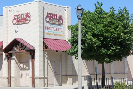 The building that once housed Stella's Restaurant has been vacant since 2010. Now a Milwaukee couple has plans to convert it into a full-service grocery store. (Photo by Mark Doremus)