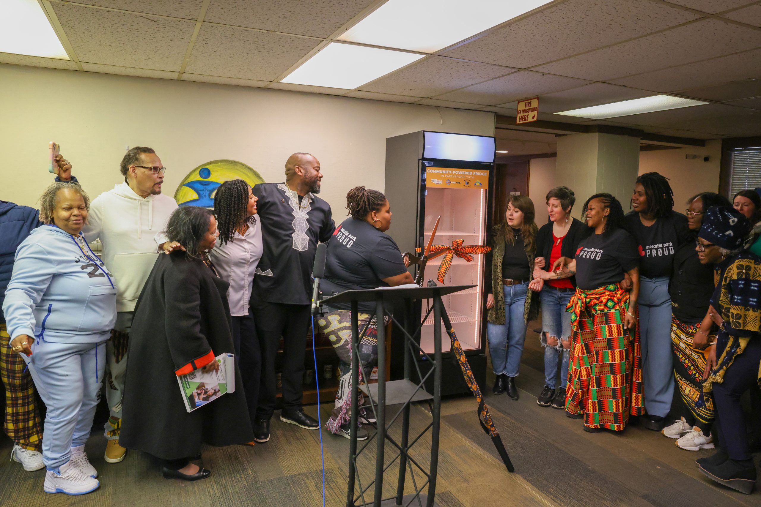 Four new community-powered fridges open on Milwaukee’s North Side as grocery store closures continue